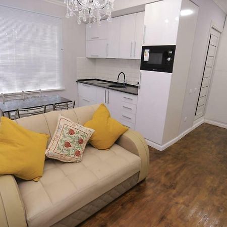 Luxury 2 Bedrooms Apartment Walking Distance From Gur-Emir Samarcanda Exterior foto