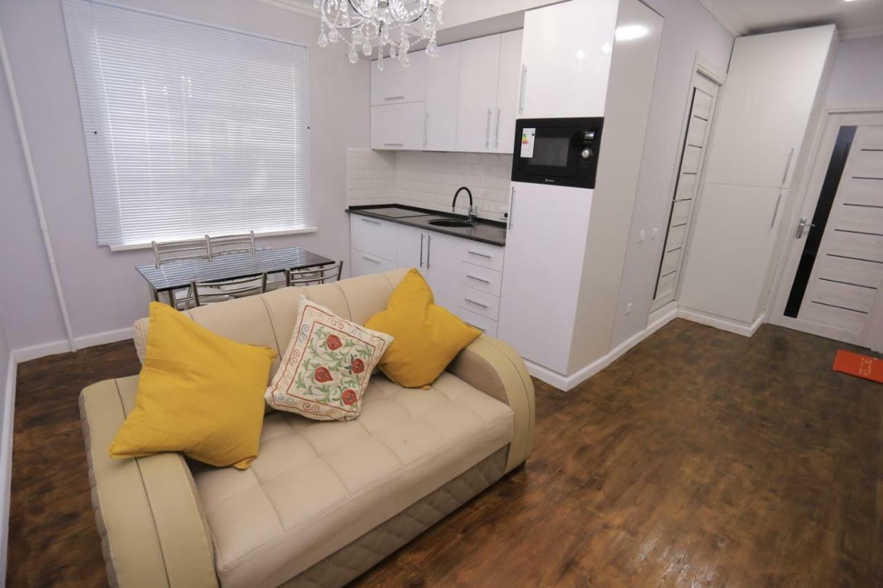 Luxury 2 Bedrooms Apartment Walking Distance From Gur-Emir Samarcanda Exterior foto