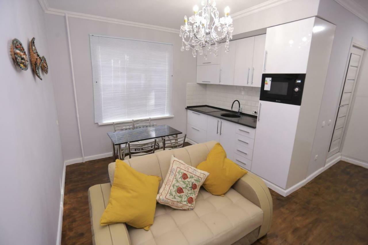 Luxury 2 Bedrooms Apartment Walking Distance From Gur-Emir Samarcanda Exterior foto