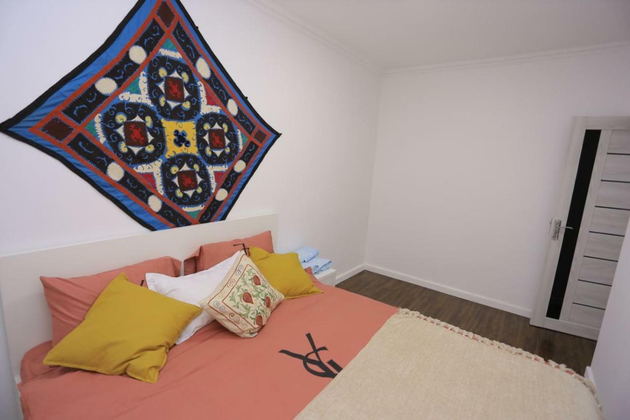 Luxury 2 Bedrooms Apartment Walking Distance From Gur-Emir Samarcanda Exterior foto