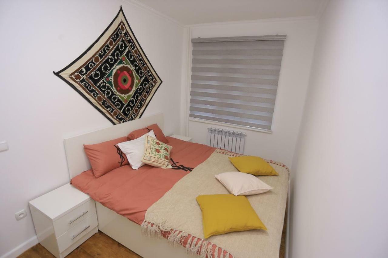 Luxury 2 Bedrooms Apartment Walking Distance From Gur-Emir Samarcanda Exterior foto