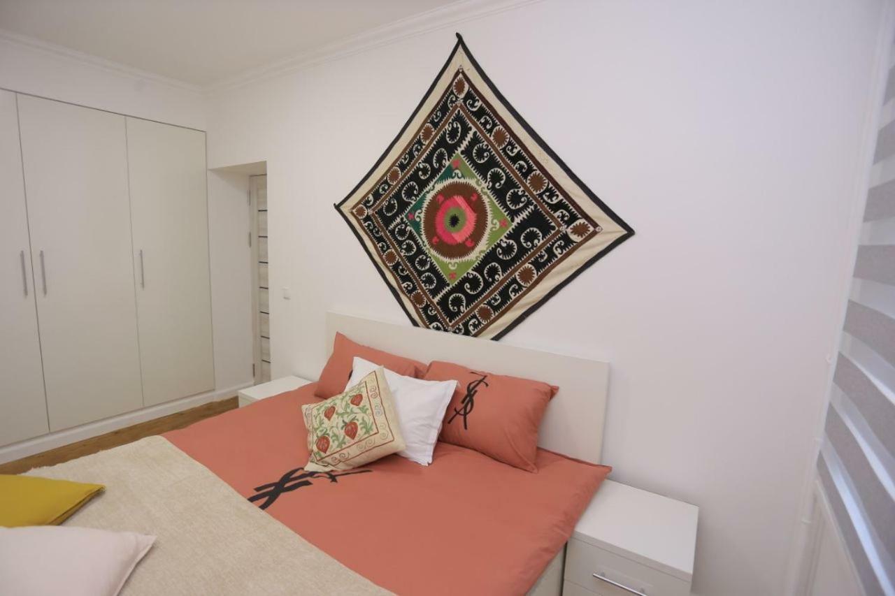 Luxury 2 Bedrooms Apartment Walking Distance From Gur-Emir Samarcanda Exterior foto